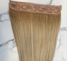 Load image into Gallery viewer, Clip-In Extension Halo R Honey Wavy (Collection Line)
