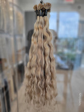 Load image into Gallery viewer, Keratin Tips #16/613 Curly (Brazilian Line)