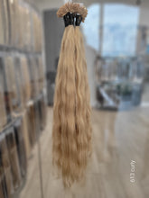 Load image into Gallery viewer, Keratin Tips #613 Curly (Brazilian Line)