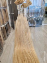 Load image into Gallery viewer, Keratin Tips Vanilla/Platinum Wavy (Collection Line)