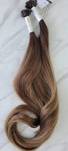 Load image into Gallery viewer, Keratin Tips Rooted #15/M Brown Wavy (Collection Line)