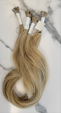 Load image into Gallery viewer, Keratin Tips Pearl Blend Wavy (Collection Line)