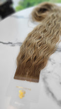 Load image into Gallery viewer, Tape Extension - Rooted Honey Curly (Collection Line)