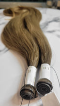 Load image into Gallery viewer, Ultra Thin Weft - Rooted Honey Soft Wavy (Collection Line)