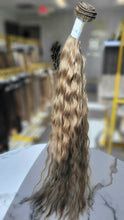 Load image into Gallery viewer, Machine Weft - Honey Curly (Collection Line)