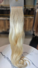 Load image into Gallery viewer, Tape Extension - R #17/Platinum Soft Wavy (Collection Line)