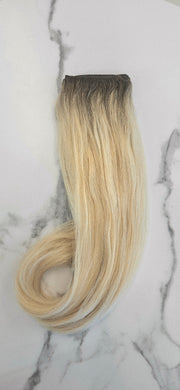 Weft-InvisiTape Rooted Blonde Wavy 70g 20