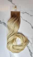 Load image into Gallery viewer, Invisible Tape - Rooted 17/Platinum Soft Wavy (Collection Line)