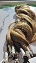 Load image into Gallery viewer, Keratin Tips - Rooted Honey Soft Wavy (Collection Line)