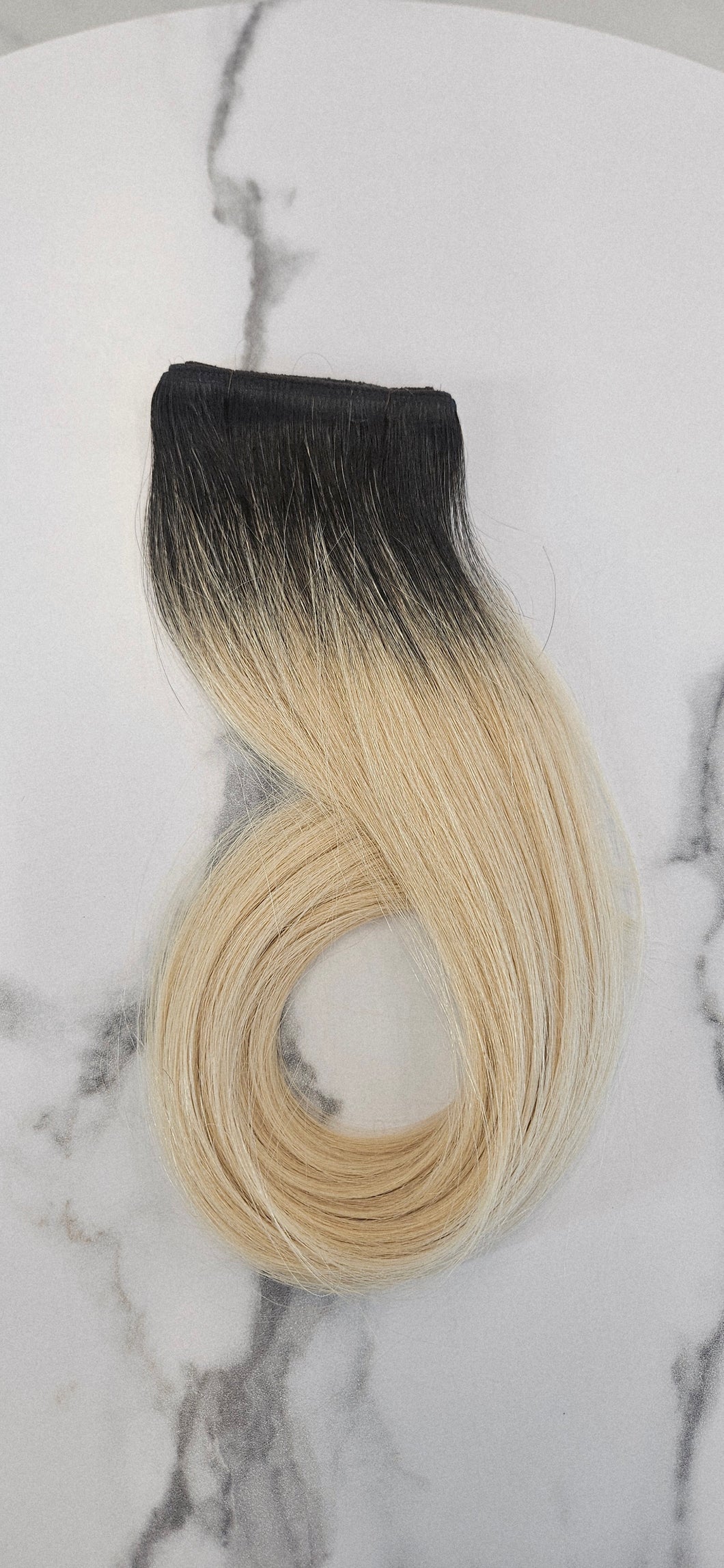 Weft-InvisiTape Rooted Blonde 65g 18