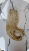 Load image into Gallery viewer, Clip In Extension - Pearl Blend Soft Wavy (Collection Line)