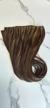 Load image into Gallery viewer, Butterfly Weft Extensions Natural/M Brown Soft Wavy