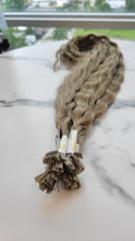 Load image into Gallery viewer, Keratin Tips - Honey Curly (Collection Line)