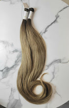 Load image into Gallery viewer, Ultra Thin Weft - Rooted Honey Soft Wavy (Collection Line)