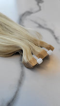 Load image into Gallery viewer, Tape Extension Light Pearl Wavy (Choice Line)