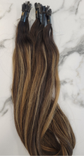 Load image into Gallery viewer, Keratin Tips - Rooted 4/15 Wavy (Choice Line)