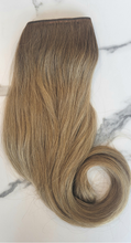 Load image into Gallery viewer, Clip-In Extension - Rooted Honey Soft Wavy (Collection Line)