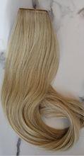 Load image into Gallery viewer, Clip In Extension - Pearl Blend Soft Wavy (Collection Line)