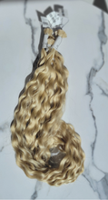 Load image into Gallery viewer, Keratin Tips - Vanilla Curly (Collection Line)