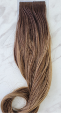 Load image into Gallery viewer, Invisible Tape - Rooted #15 M Brown Soft Wavy (Collection Line)
