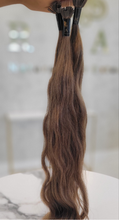 Load image into Gallery viewer, Keratin Tips - #17/M Brown Soft Wavy (Choice Line)