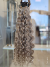 Load image into Gallery viewer, Keratin Tips #16 Curly (Brazilian Line)